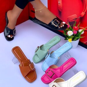 Buckle flat